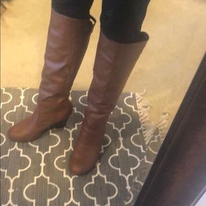 Camel wedge boots